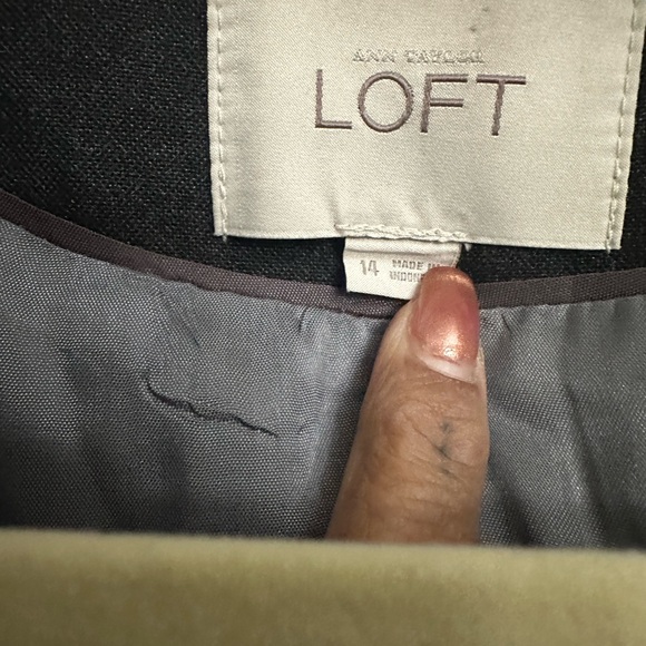 Loft 2 piece skirt suit. Fall/winter - Picture 5 of 7